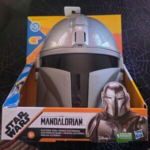 Star Wars The Mandalorian Electronic Mask Helmet by Hasbro - New In Box
